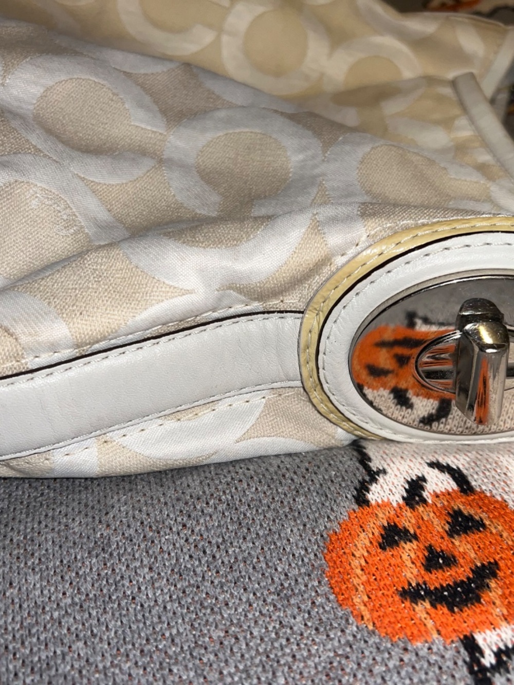 Coach purse - Picture 7 of 8